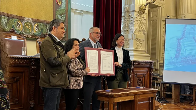 Firma Carta de Meiggs, un compromiso con el Barrio
